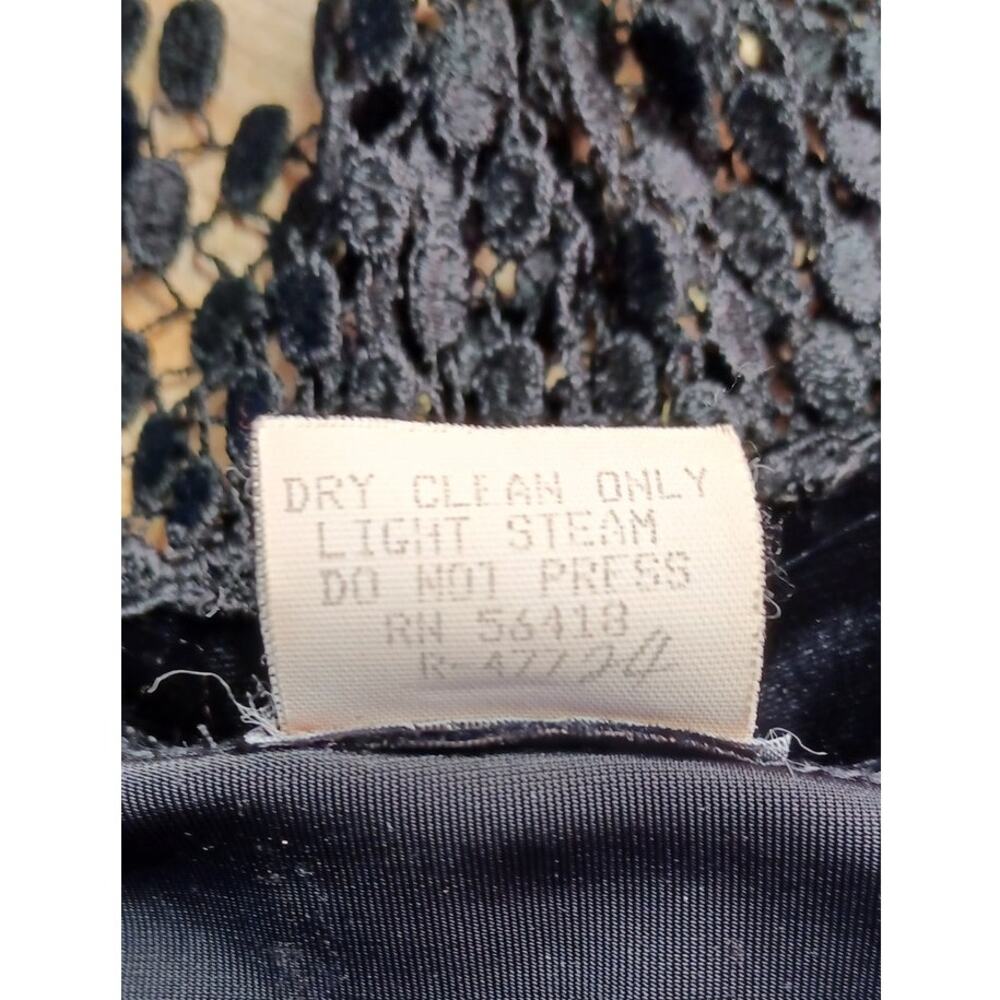 VTG Rabbit Rabbit Rabbit Black Plush Velvet Top with Lace Trim Women's XL Gothic - Picture 8 of 8